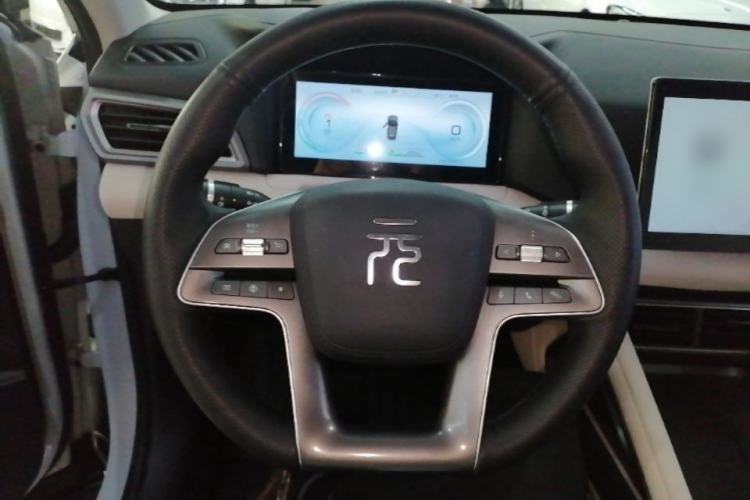 Used BYD Yuan UP 2024 401 km Active Version Steering Wheel