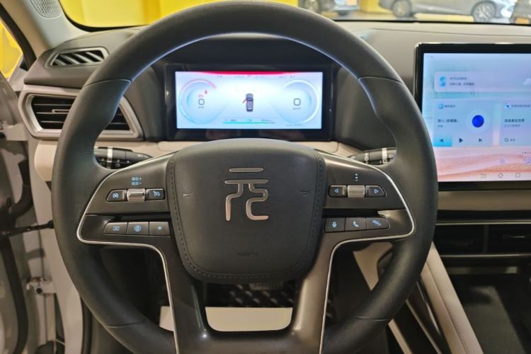 Used BYD Yuan UP 2024 401KM Leading Edition Steering Wheel