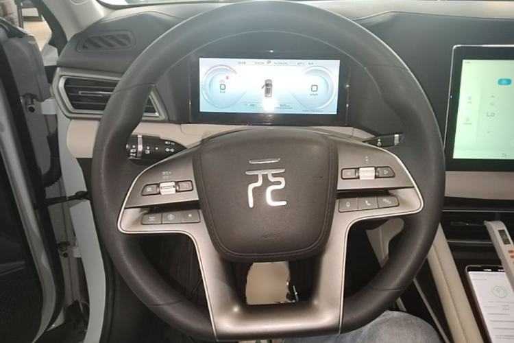 Used BYD Yuan UP 2024 401 km Active Version Steering Wheel