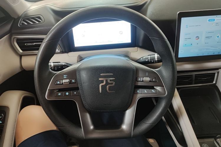 Used BYD Yuan UP 2024 401 km Active Version Steering Wheel