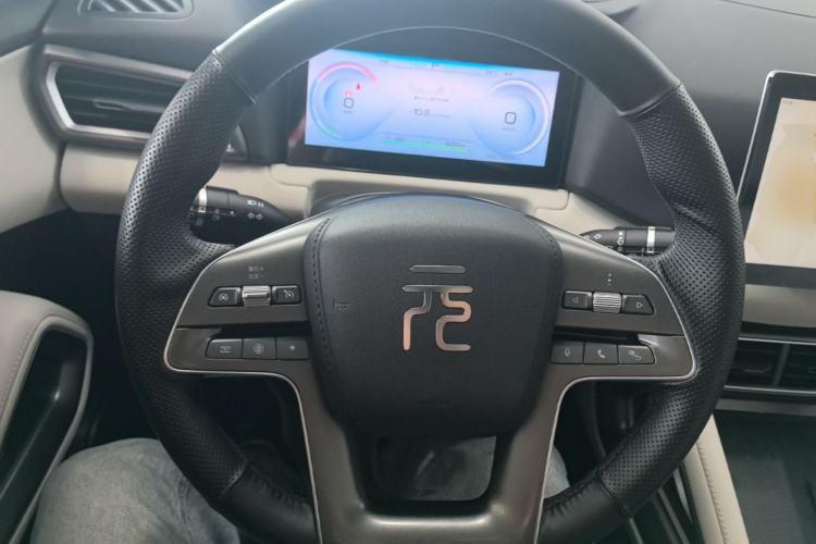 Used BYD Yuan UP 2024 401 km Active Version Steering Wheel