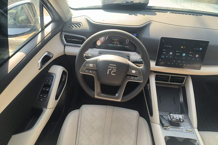 Used BYD Yuan UP 2024 401 km Active Version Steering Wheel