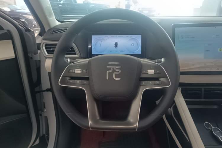 Used BYD Yuan UP 2024 401KM Leading Edition Steering Wheel