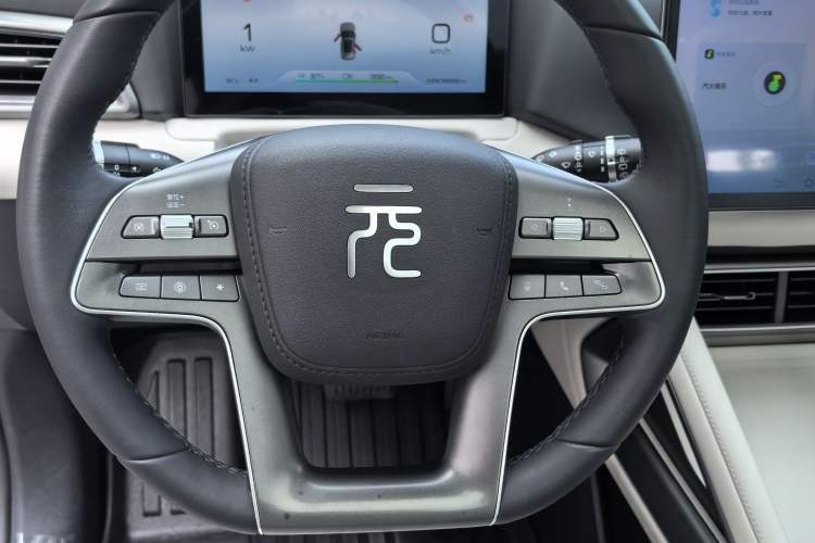 Used BYD Yuan UP 2024 401KM Beyond Edition Steering Wheel
