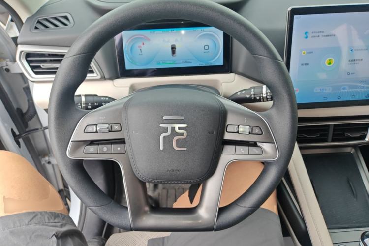 Used BYD Yuan UP 2024 401KM Leading Edition Steering Wheel