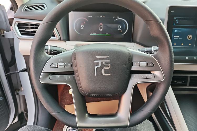 Used BYD Yuan UP 2024 401KM Leading Edition Steering Wheel