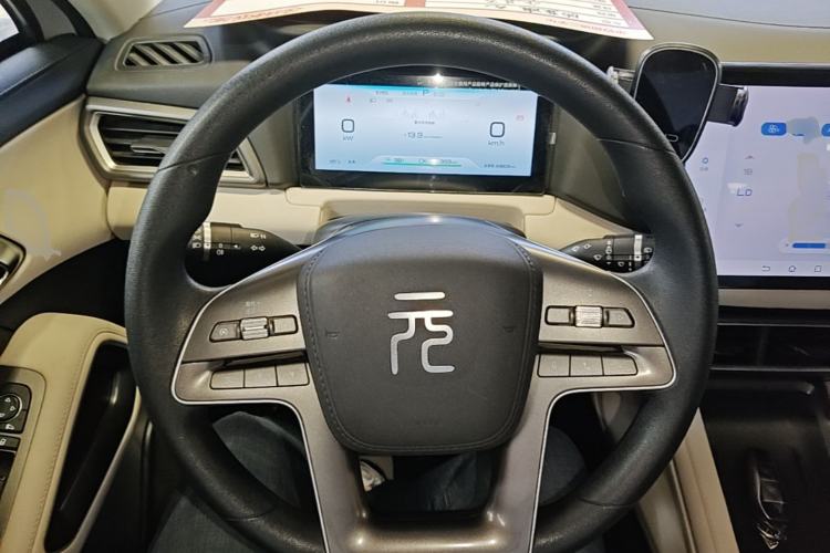 Used BYD Yuan UP 2024 401KM Leading Edition Steering Wheel