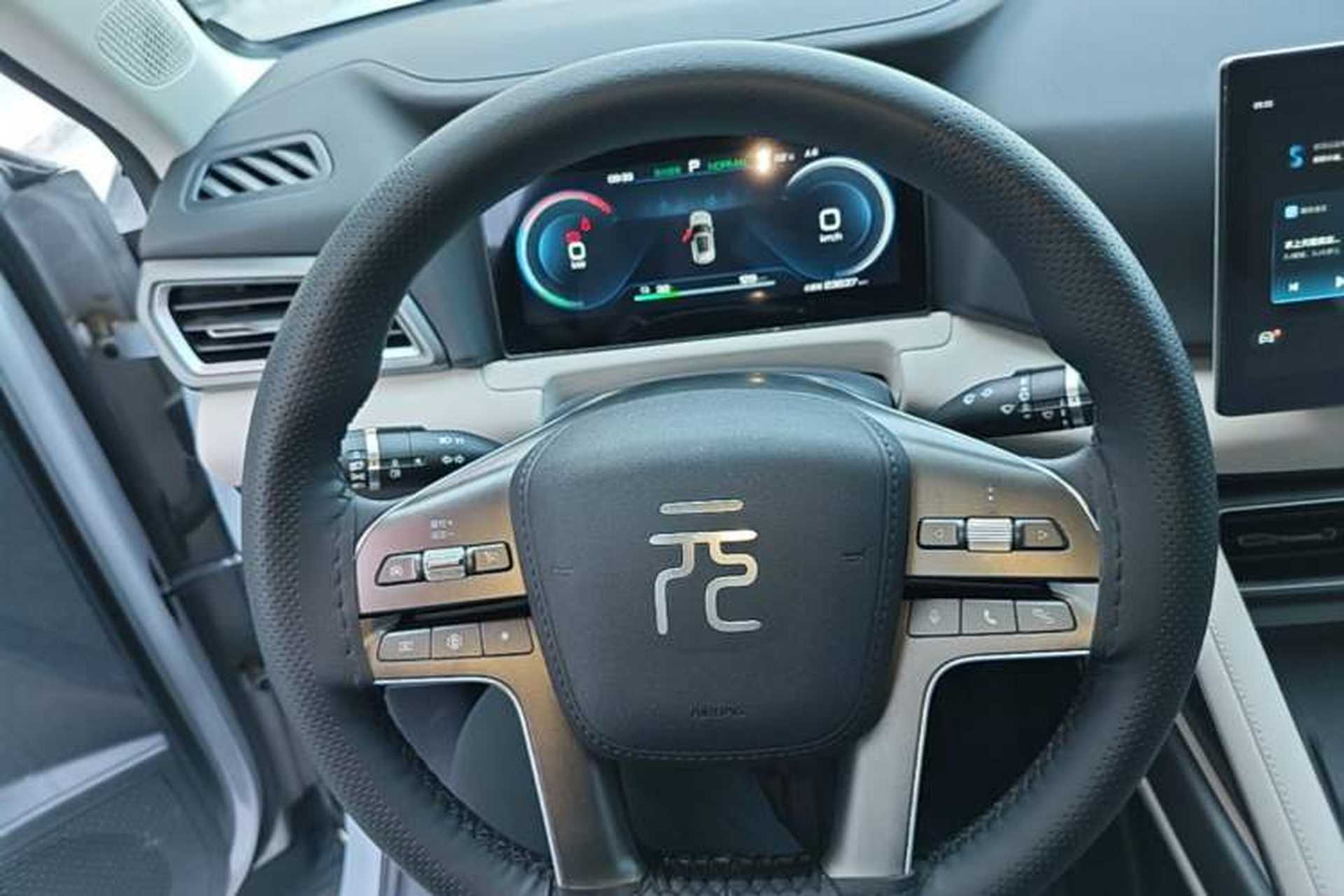 Used BYD Yuan UP 2024 401 km Active Version Steering Wheel