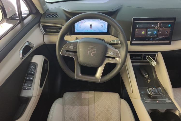 Used BYD Yuan UP 2024 401 km Active Version Steering Wheel