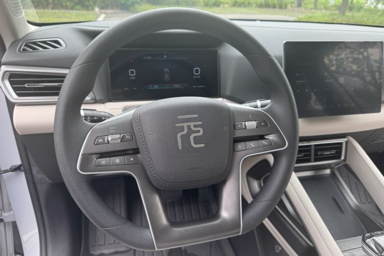 Used BYD Yuan UP 2024 401 km Active Version Steering Wheel