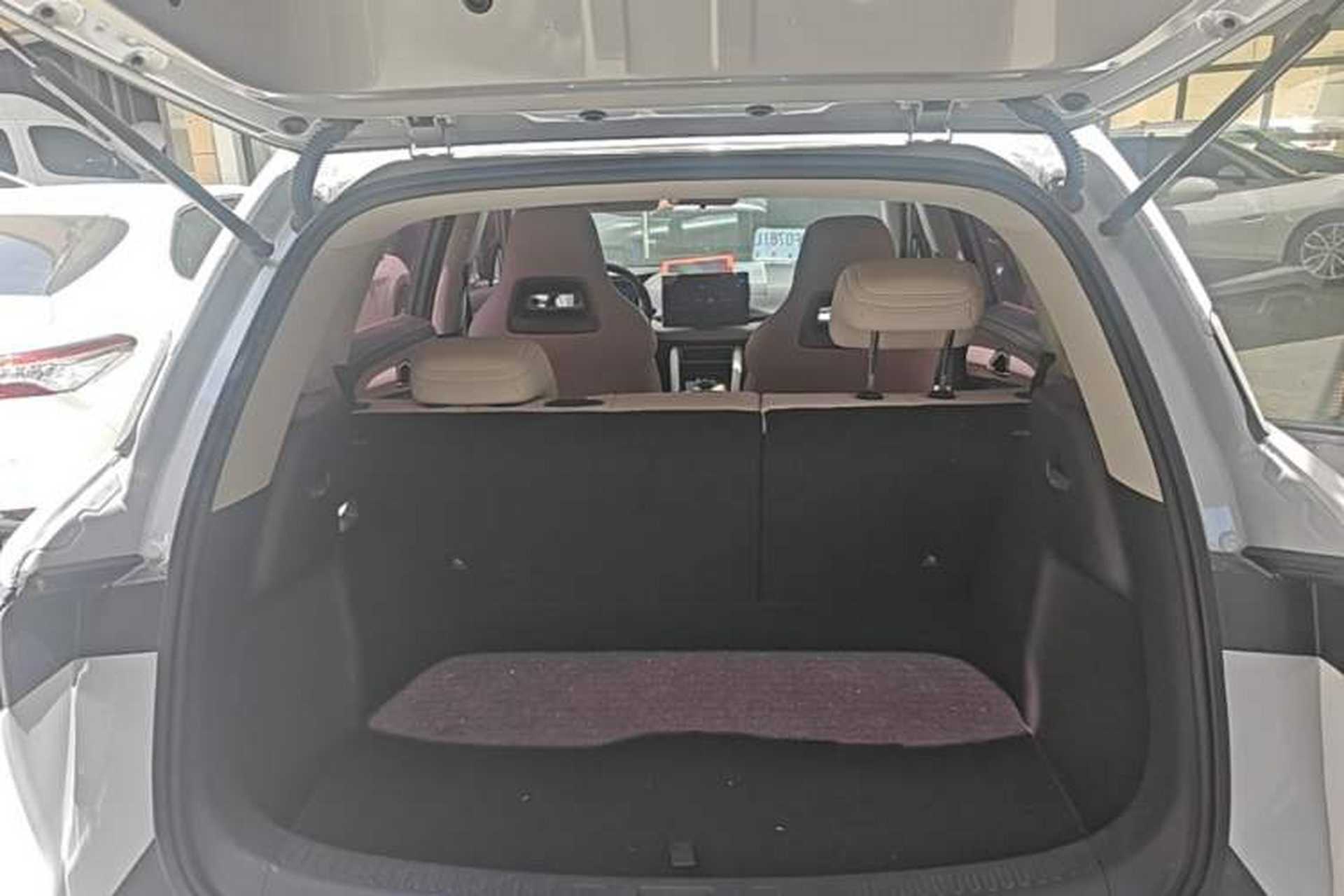 Used BYD Yuan UP 2024 401KM Leading Edition Trunk