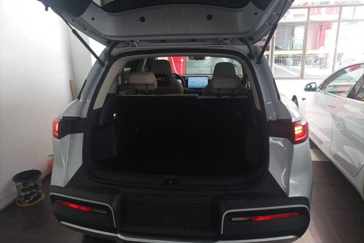 Used BYD Yuan UP 2024 401KM Beyond Edition Trunk