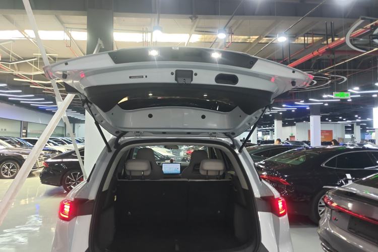 Used BYD Yuan UP 2024 401KM Leading Edition Trunk