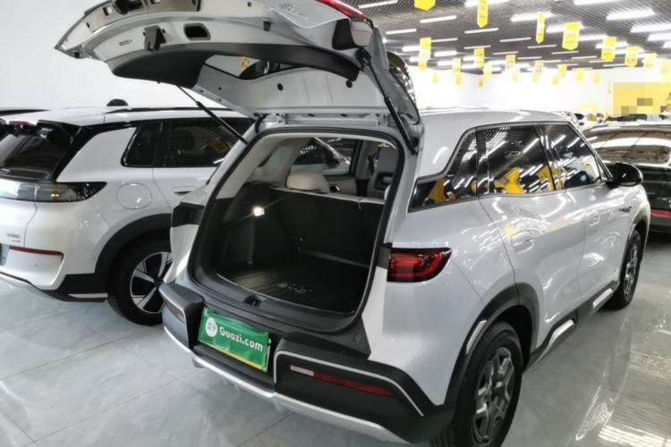 Used BYD Yuan UP 2024 401 km Active Version Trunk