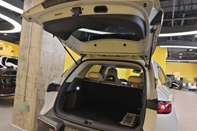 Used BYD Yuan UP 2024 401KM Leading Edition Trunk