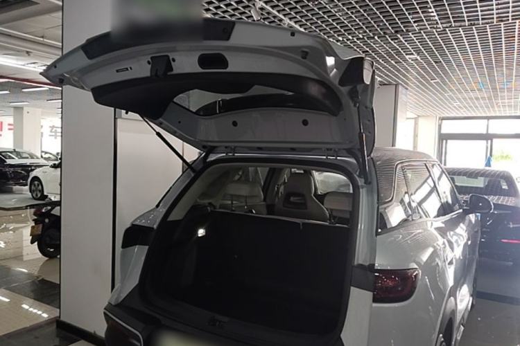 Used BYD Yuan UP 2024 401 km Active Version Trunk