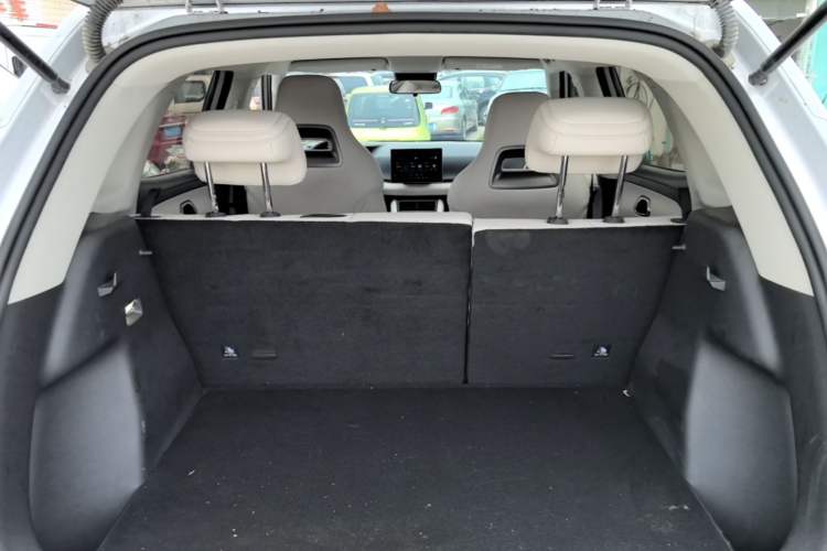 Used BYD Yuan UP 2024 401 km Active Version Trunk