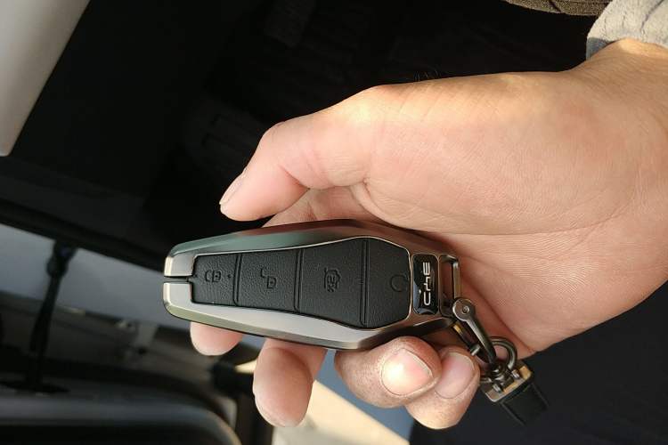 Used BYD Yuan UP 2024 401KM Beyond Edition Vehicle Key