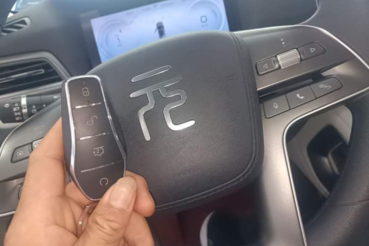 Used BYD Yuan UP 2024 401KM Leading Edition Vehicle Key