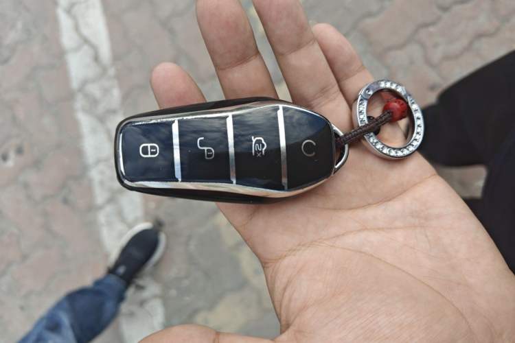 Used BYD Yuan UP 2024 401 km Active Version Vehicle Key