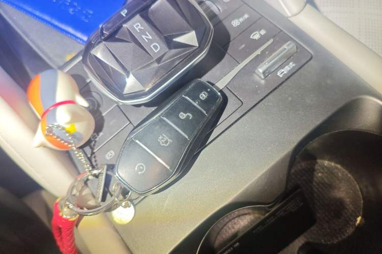Used BYD Yuan UP 2024 401 km Active Version Vehicle Key
