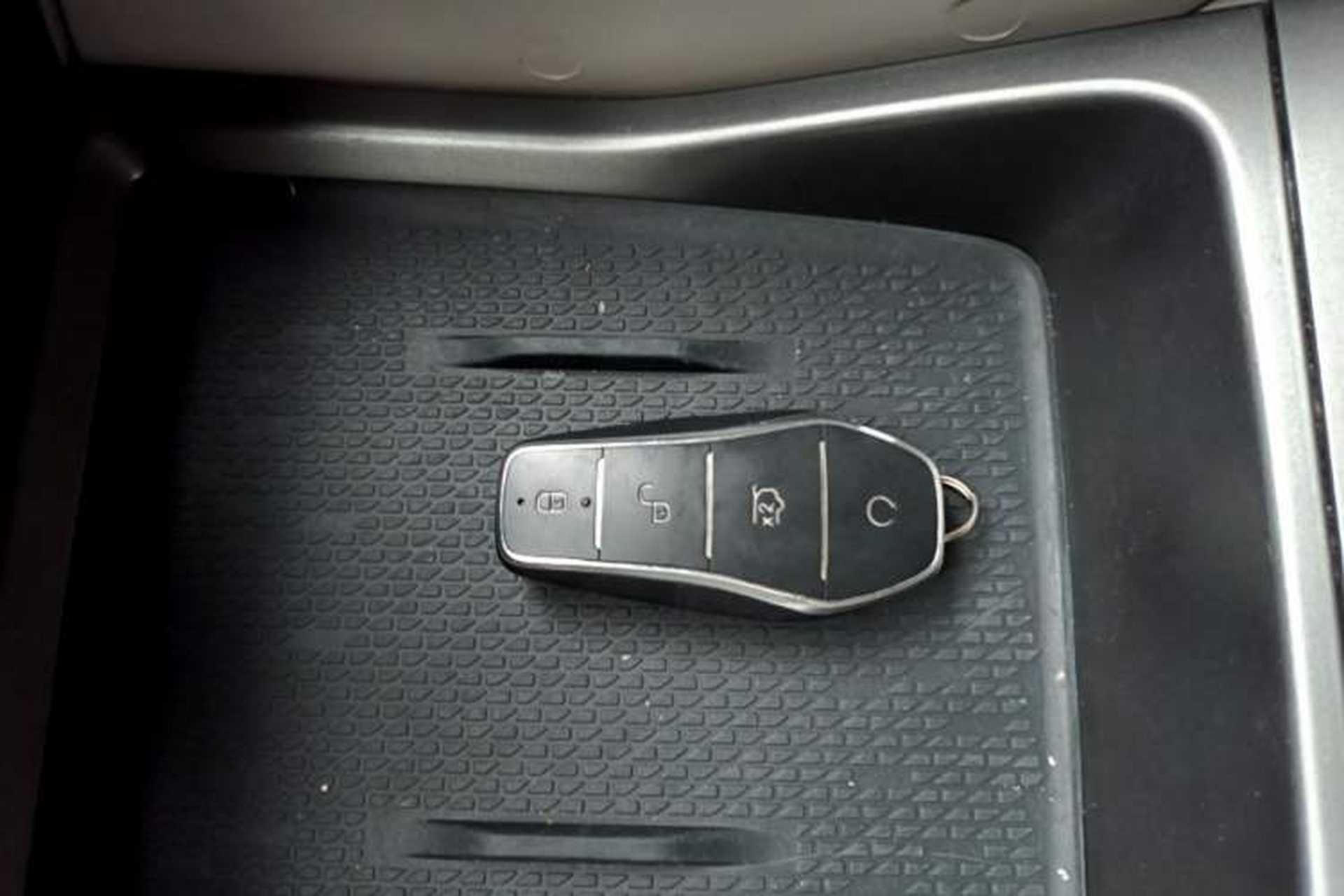 Used BYD Yuan UP 2024 401 km Active Version Vehicle Key