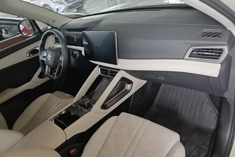 Used BYD Yuan UP 2024 401KM Beyond Edition Center Console