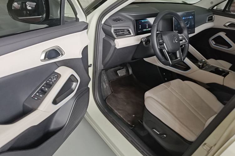 Used BYD Yuan UP 2024 401KM Beyond Edition Driver Seat