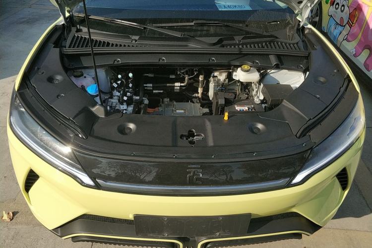 Used BYD Yuan UP 2024 401 km Active Version Engine Bay