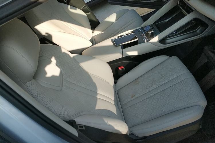 Used BYD Yuan UP 2024 401 km Active Version Right Front Seat
