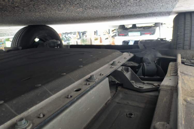Used BYD Yuan UP 2025 Model 301KM Leading Version Chassis Rear Right