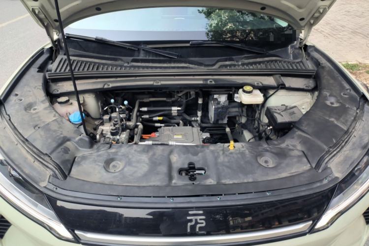 Used BYD Yuan UP 2025 Model 301KM Leading Version Engine Bay