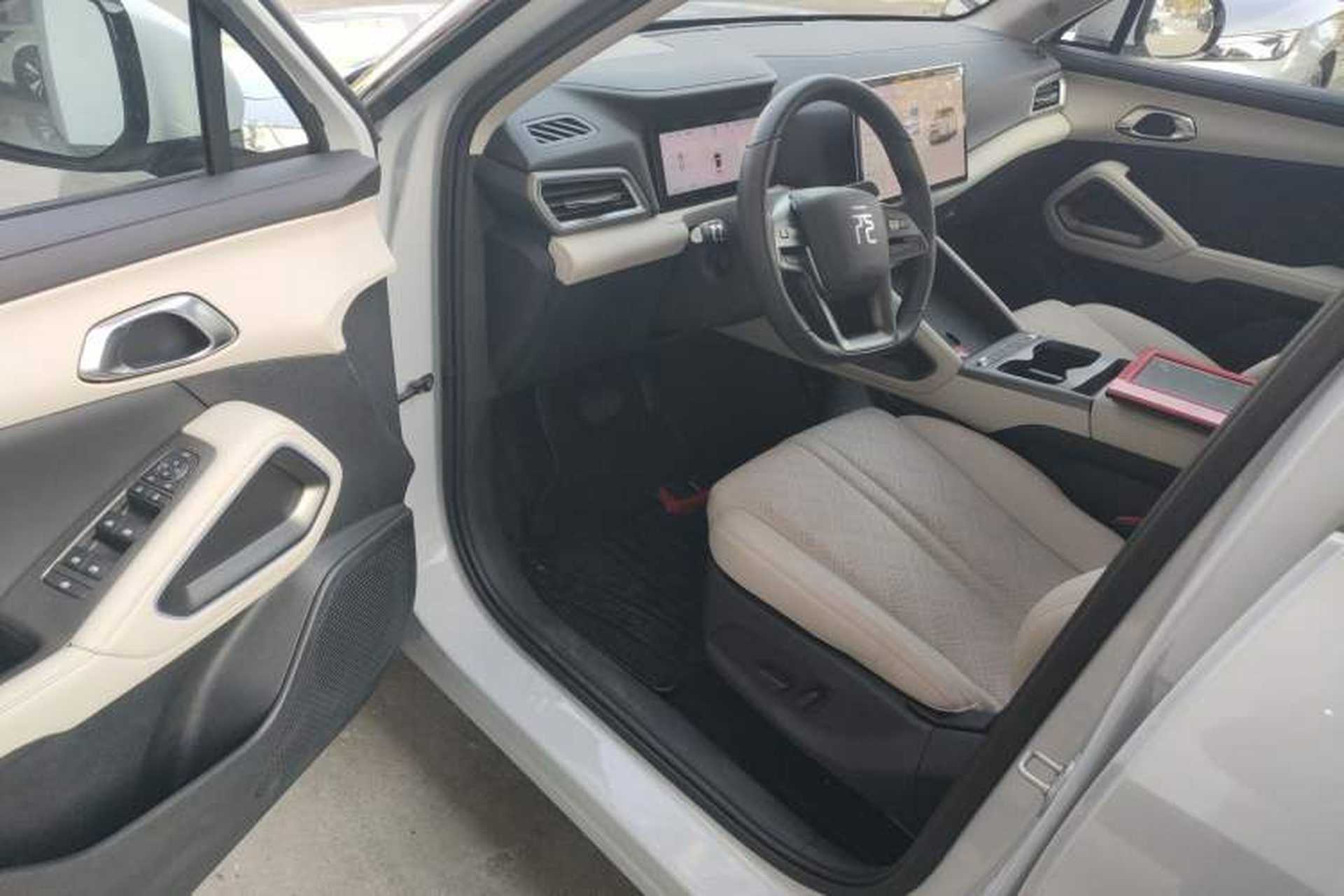 Used BYD Yuan UP 2025 Intelligent Driving Version 401 km Leading Edition Driver Seat