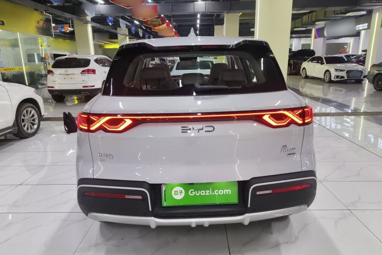 Used BYD Yuan UP 2025 Intelligent Driving Version 401 km Leading Edition Exterior 4