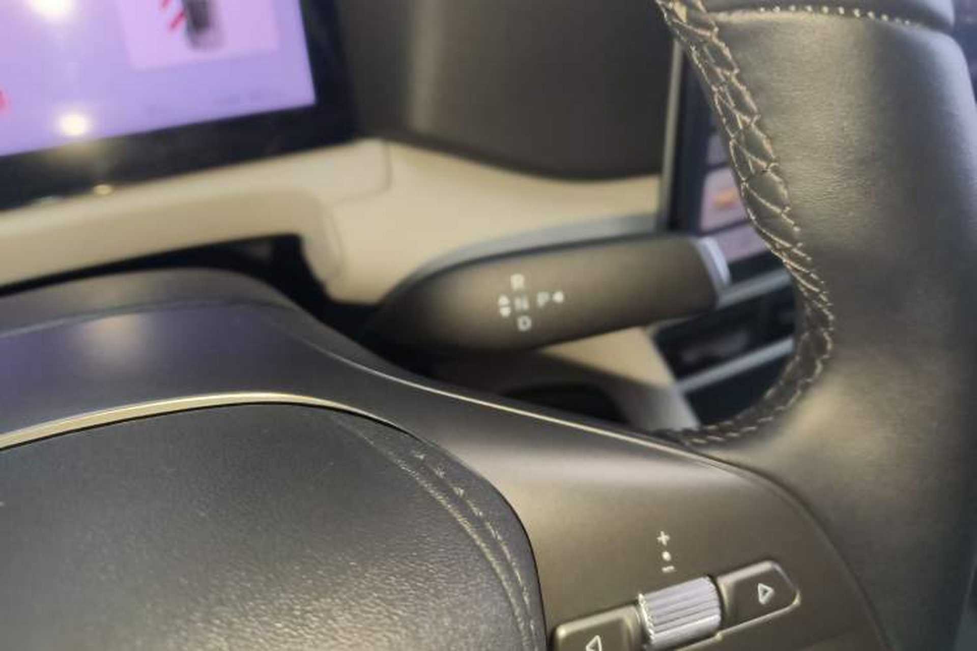 Used BYD Yuan UP 2025 Intelligent Driving Version 401 km Leading Edition Gear Lever