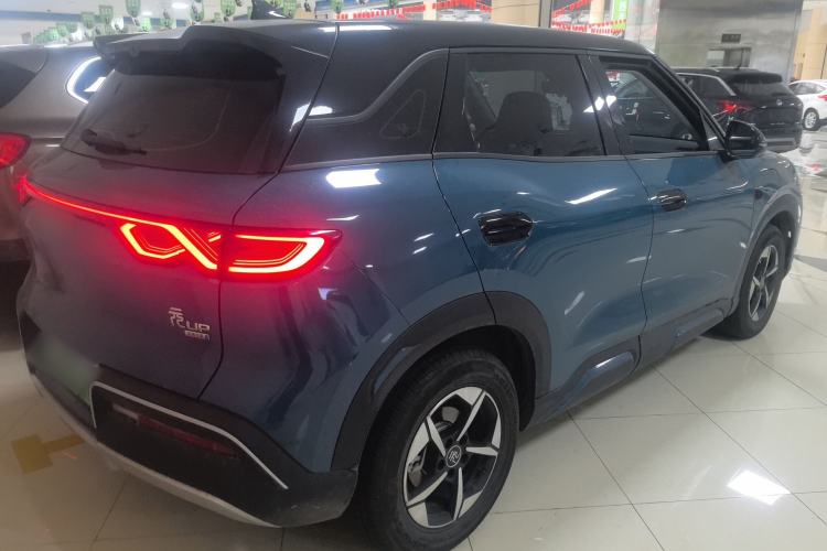 Used BYD Yuan UP 2025 Intelligent Driving Version 401 km Leading Edition Rear Right 45 Deg
