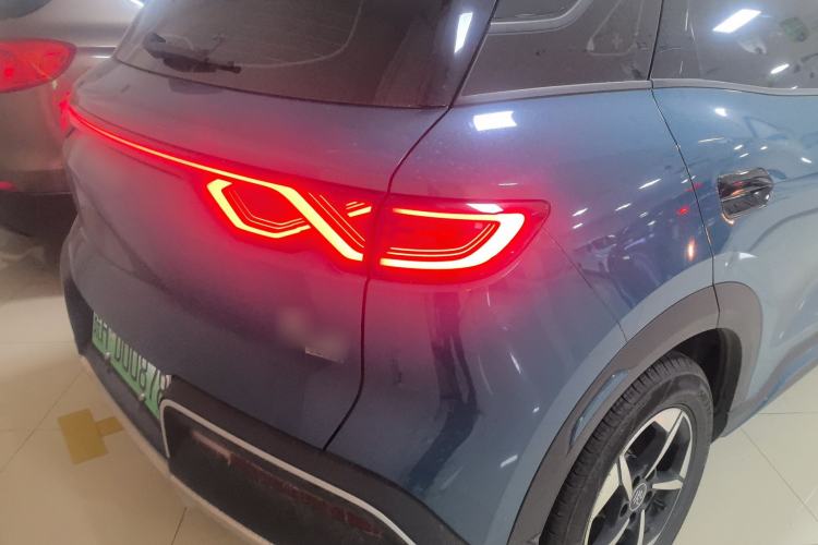 Used BYD Yuan UP 2025 Intelligent Driving Version 401 km Leading Edition Right Rear Taillight