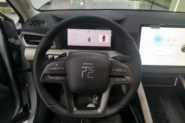 Used BYD Yuan UP 2025 Intelligent Driving Version 401 km Leading Edition Steering Wheel