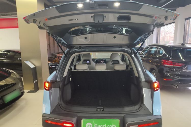 Used BYD Yuan UP 2025 Intelligent Driving Version 401 km Leading Edition Trunk