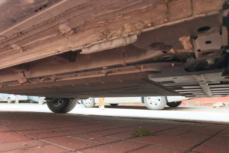 Used BYD Yuan UP 2025 Model 301KM Leading Version Chassis Front Right