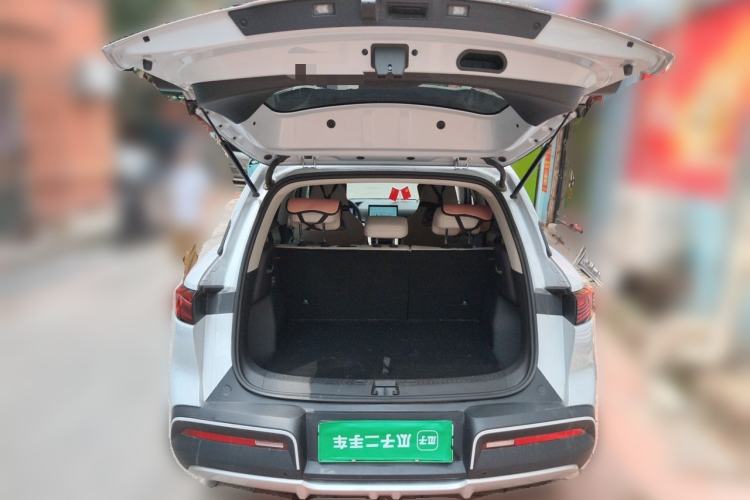 Used BYD Yuan UP 2025 Model 301KM Leading Version Trunk
