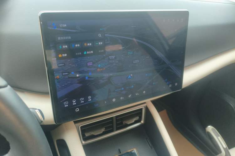 Used BYD Yuan UP 2025 Intelligent Driving Version 401 KM Dynamic Edition Audio And AC Panel