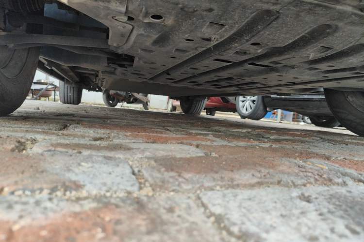 Used BYD Yuan UP 2025 Model 301KM Leading Version Chassis Front Right