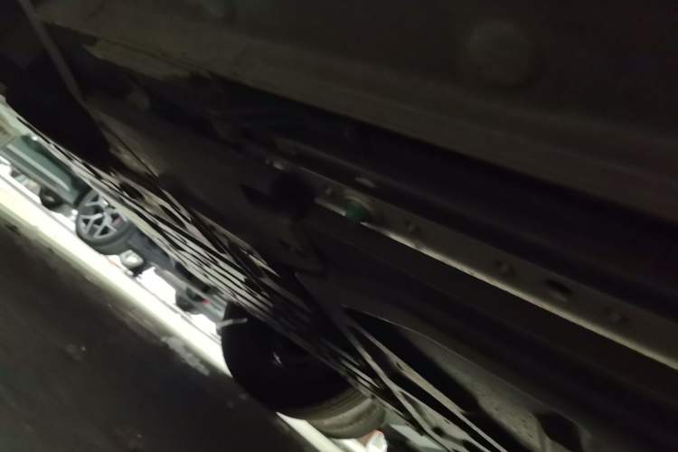 Used BYD Yuan UP 2025 Intelligent Driving Version 401 KM Dynamic Edition Chassis Front Right