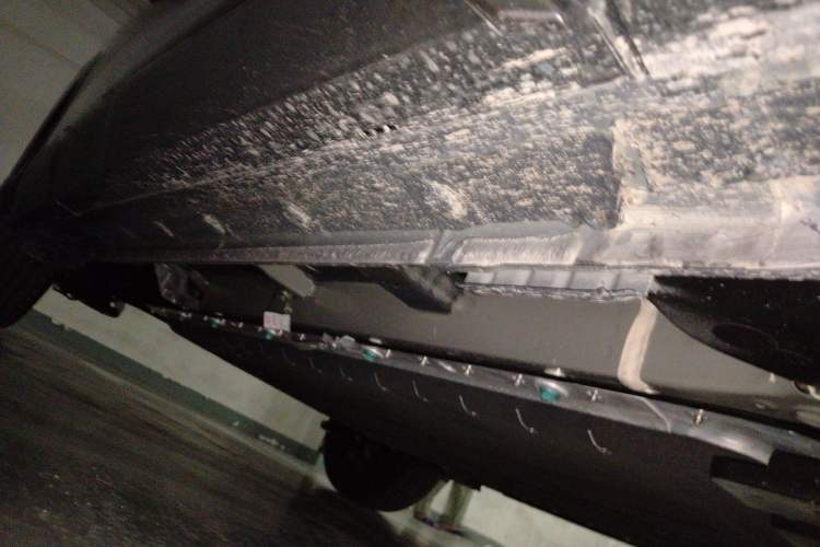 Used BYD Yuan UP 2025 Model 301KM Leading Version Chassis Front Right