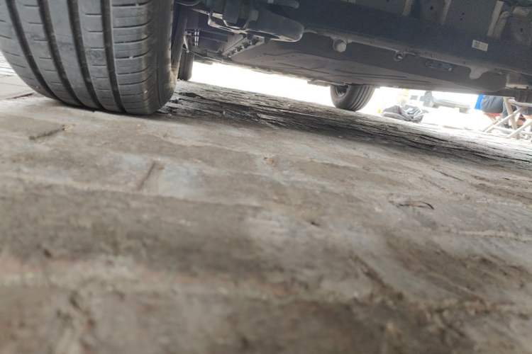 Used BYD Yuan UP 2025 Model 301KM Leading Version Chassis Rear Left