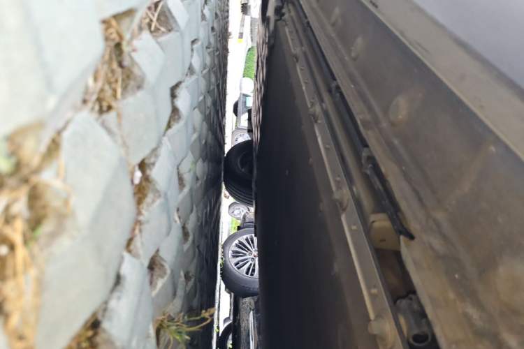 Used BYD Yuan UP 2025 Intelligent Driving Version 401 KM Dynamic Edition Chassis Rear Left