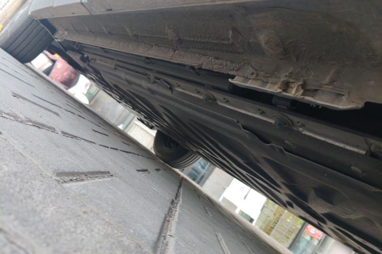 Used BYD Yuan UP 2025 Intelligent Driving Version 401 KM Dynamic Edition Chassis Rear Left