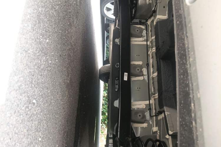 Used BYD Yuan UP 2025 Model 301KM Leading Version Chassis Rear