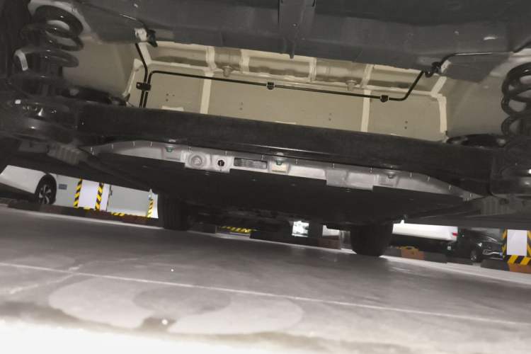 Used BYD Yuan UP 2025 Intelligent Driving Version 401 KM Dynamic Edition Chassis Rear